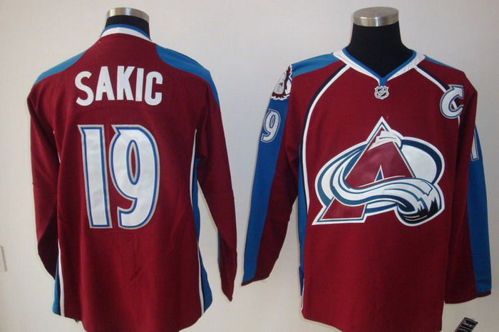 nhl colorado avalanche #19 sakic c patch (red blue) nhl colorado avalanche #19 sakic c patch (red blue)
