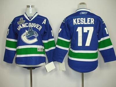 Vancouver Canucks 17 KESLER blue 2011 Stanley Cup