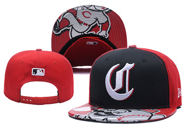 MLB Cincinnati Reds Team Logo Black Reflective Adjustable Hat A145