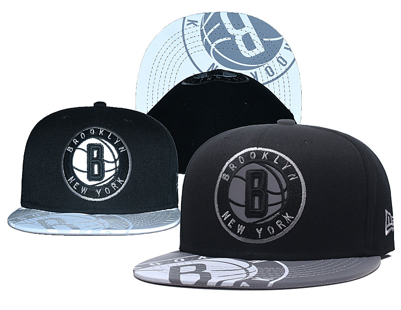 NBA Brooklyn Nets Team Logo Black Mitchell & Ness Adjustable Hat  0