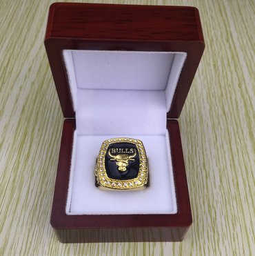NBA Chicago bulls Michael Jordan 1991 championship ring